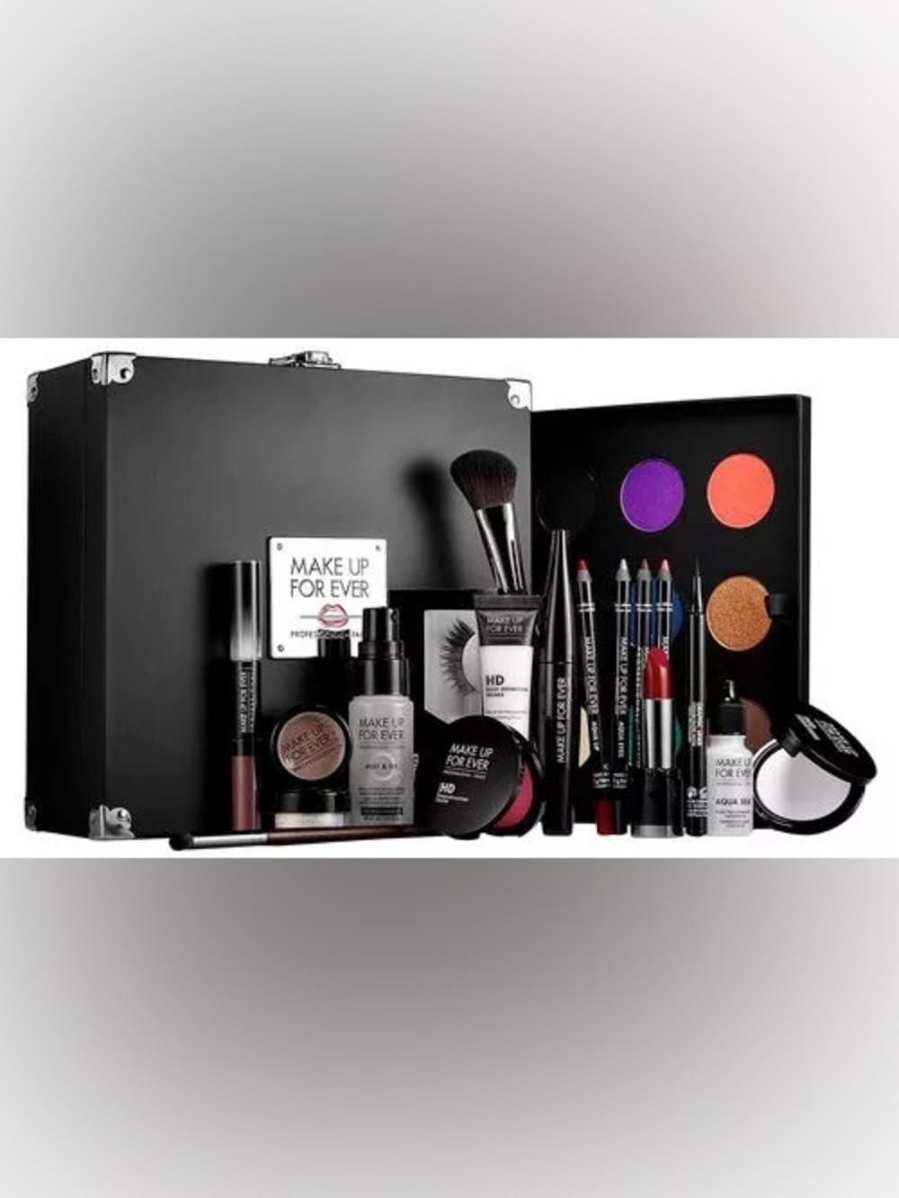 Make Up For Ever Make Up Station - 30 pieces